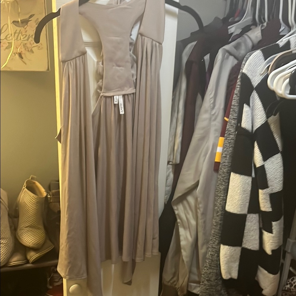 Studio I Cream Ruffled Halter Tank Top - Picture 4 of 5